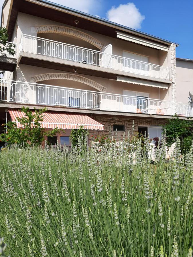 Apartment Lucija Dramalj Eksteriør bilde